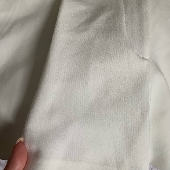 Zara Pleated Shorts - Picture 10 of 10